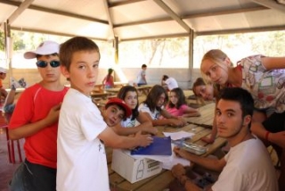  Camps for children in English 